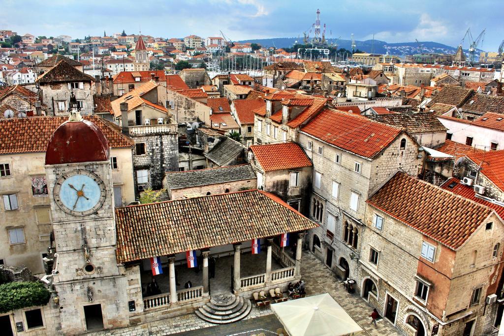 Apartments Toni Trogir Oda fotoğraf